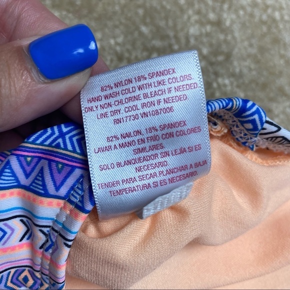 Xhilaration Women’s Bikini Top Size Large - Picture 5 of 5